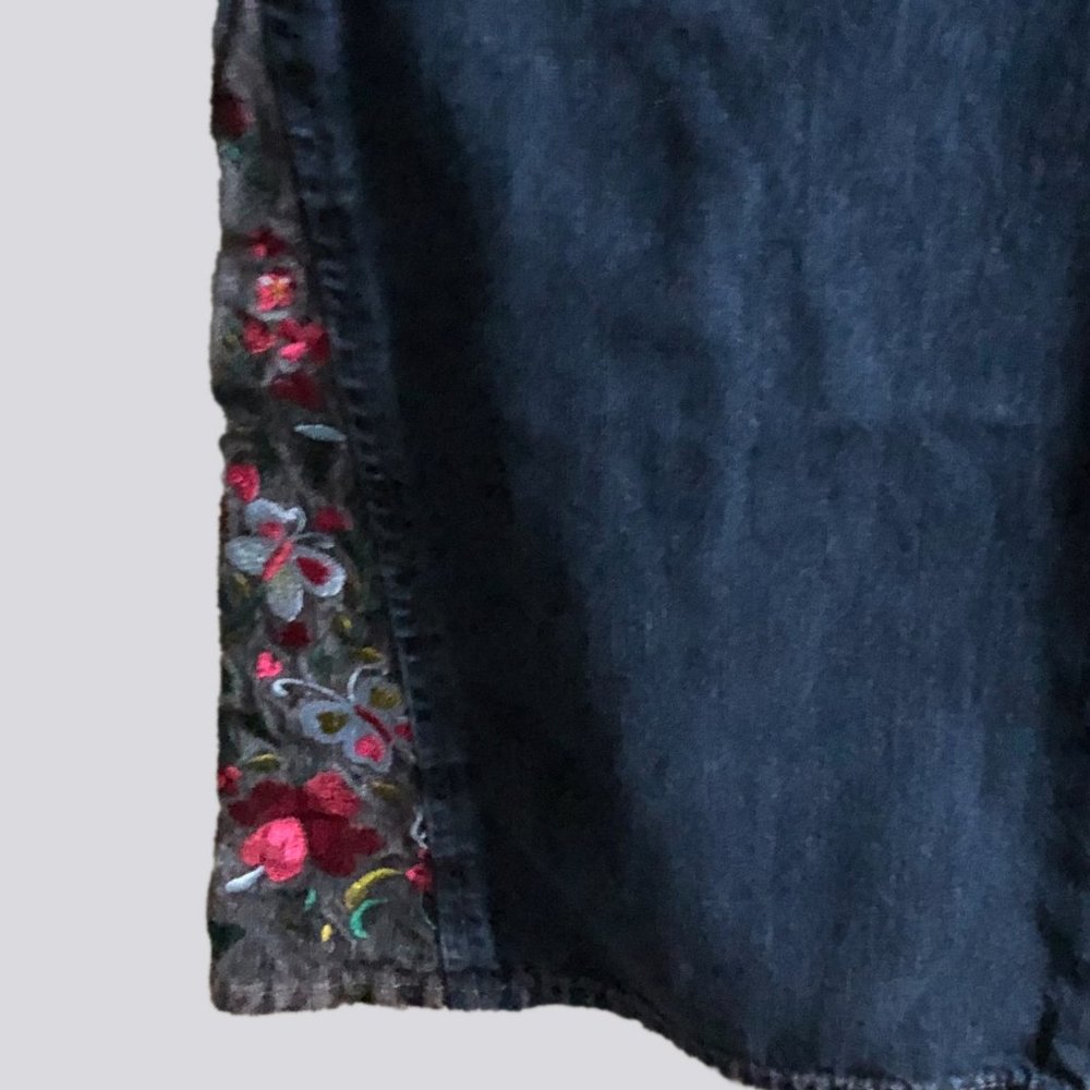 Etam embroidered women’s blue jeans